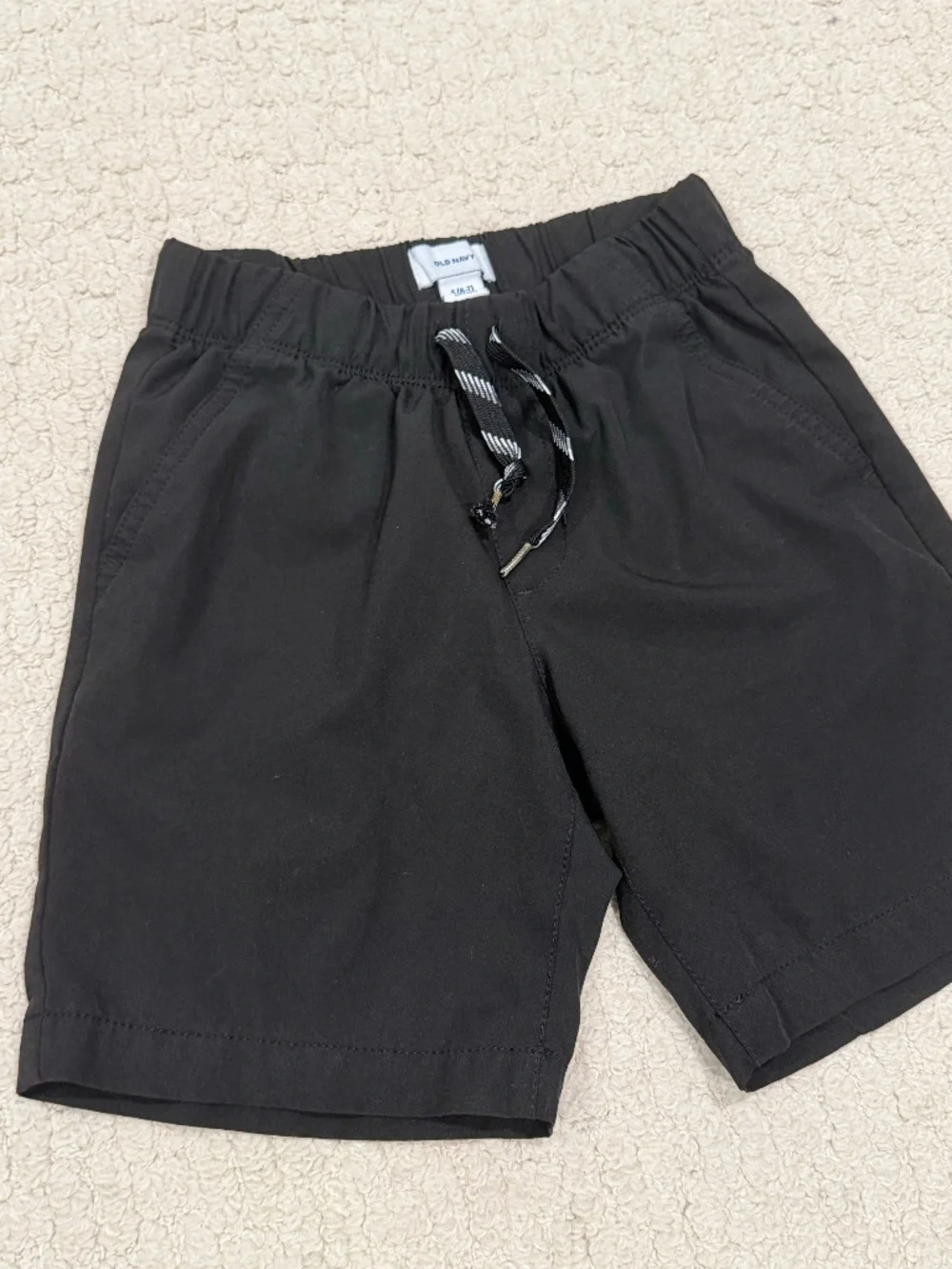 Kids Old navy Active Shorts Size Small (6-7)